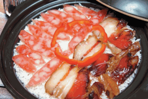 饭跑跑特色煲仔饭